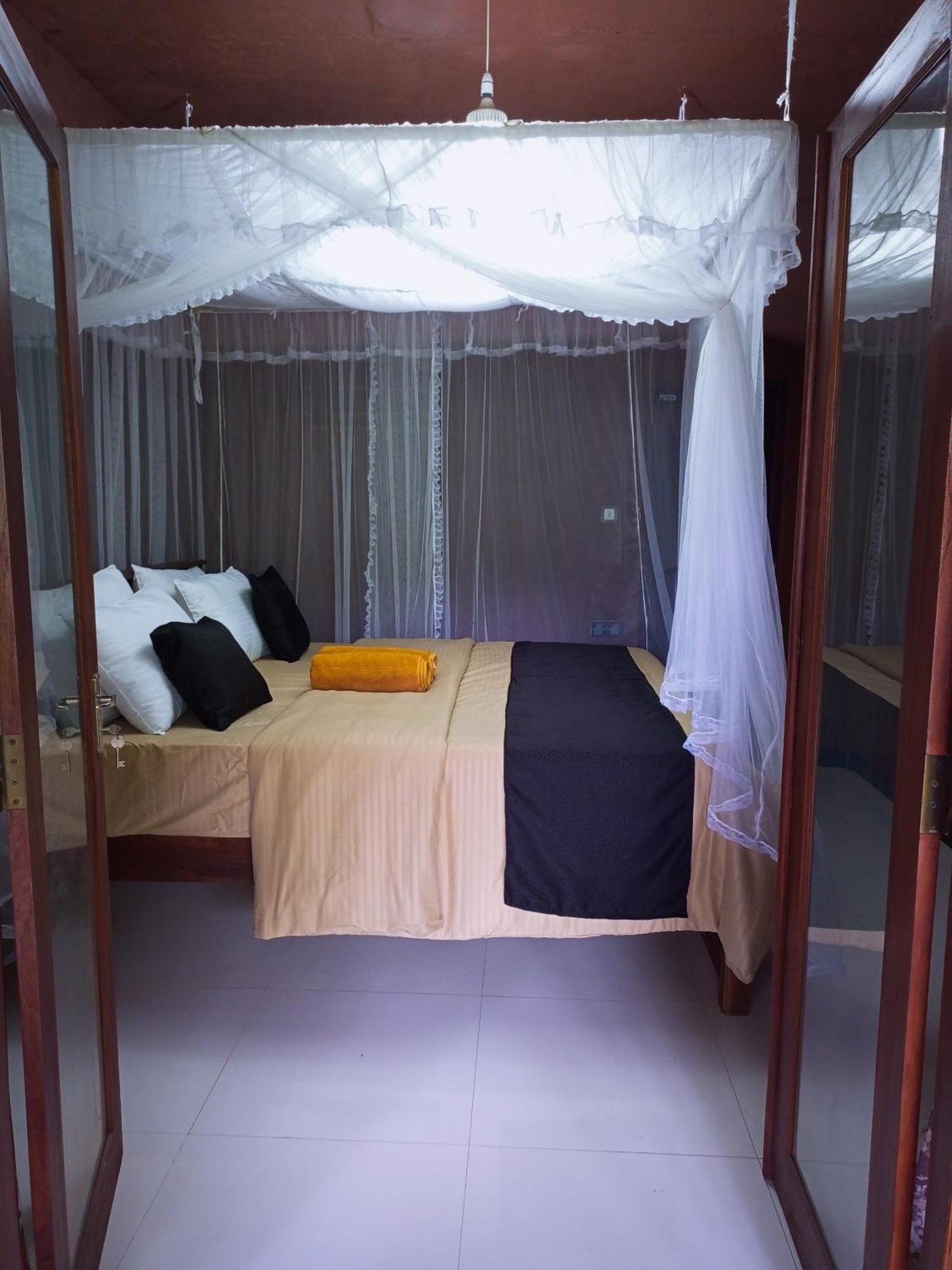 エッラ Creek Downhills Bed & Breakfast エクステリア 写真