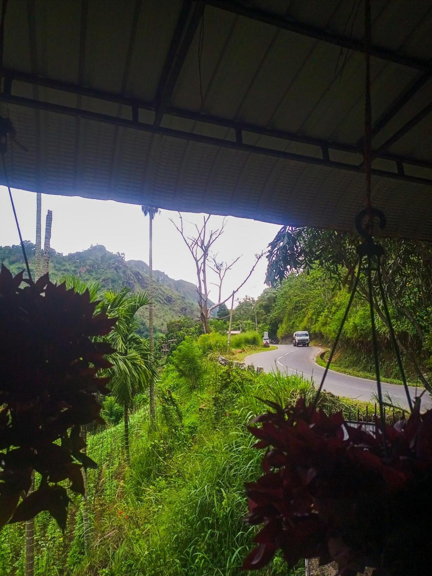 エッラ Creek Downhills Bed & Breakfast エクステリア 写真