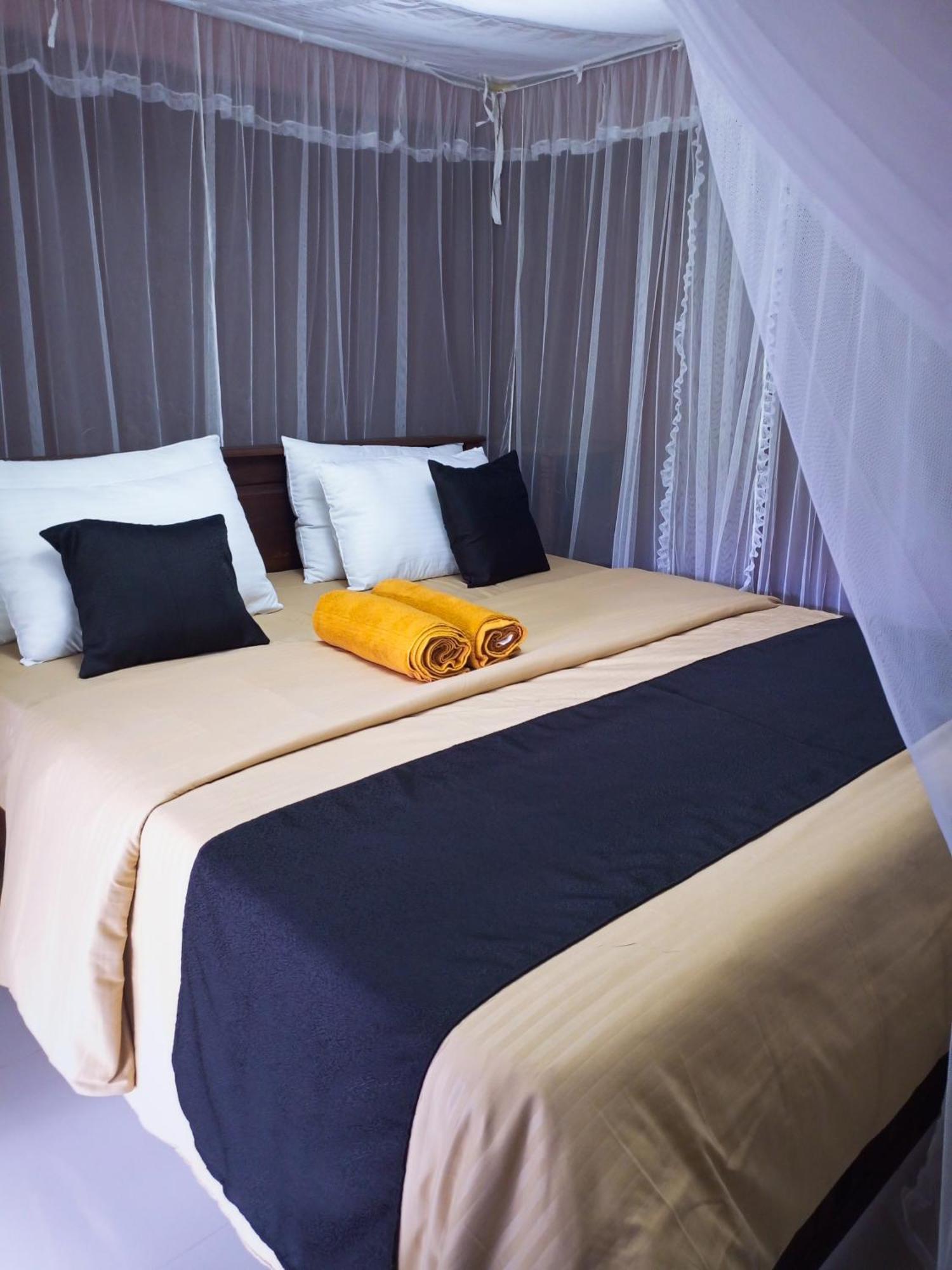 エッラ Creek Downhills Bed & Breakfast エクステリア 写真