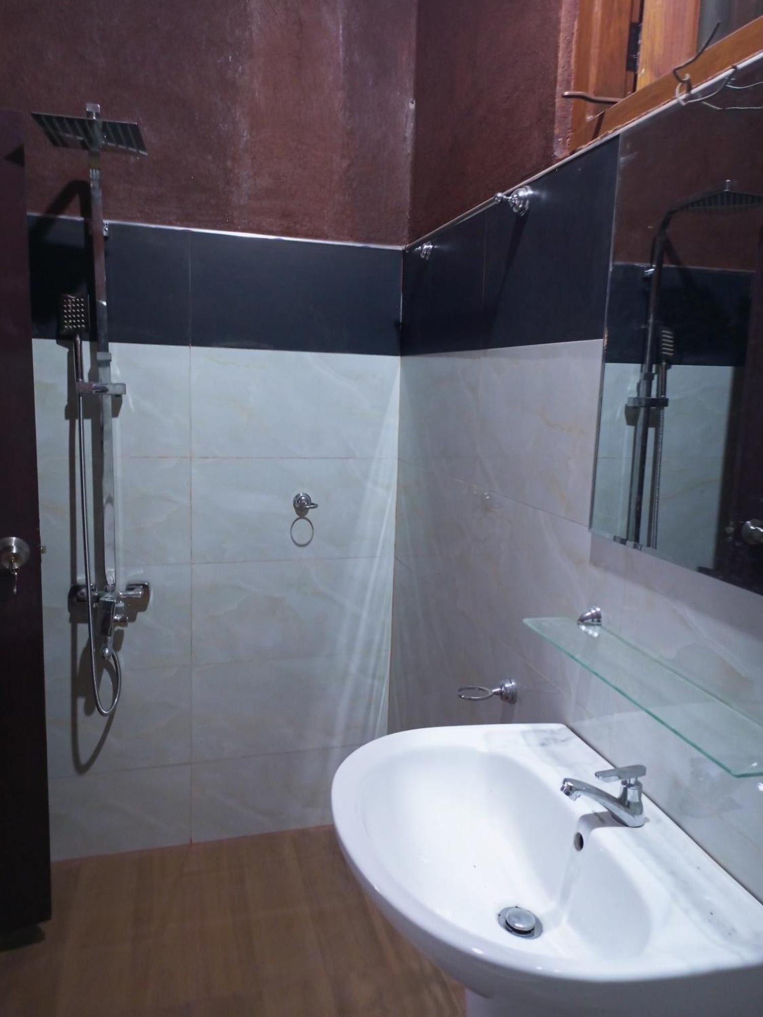 エッラ Creek Downhills Bed & Breakfast エクステリア 写真