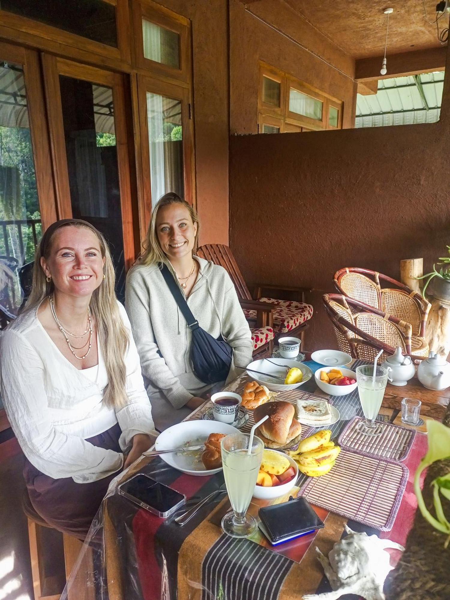 エッラ Creek Downhills Bed & Breakfast エクステリア 写真
