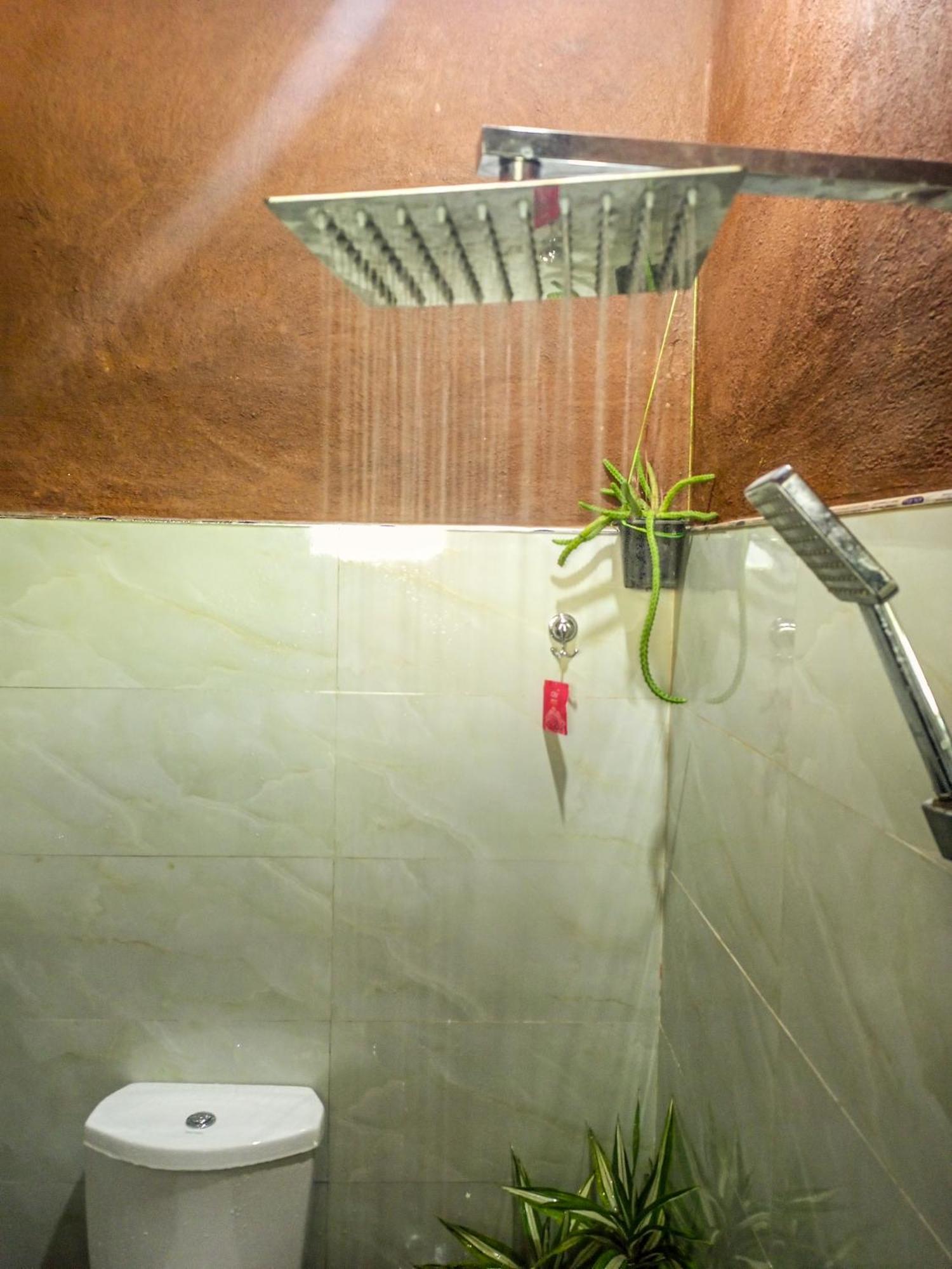 エッラ Creek Downhills Bed & Breakfast エクステリア 写真